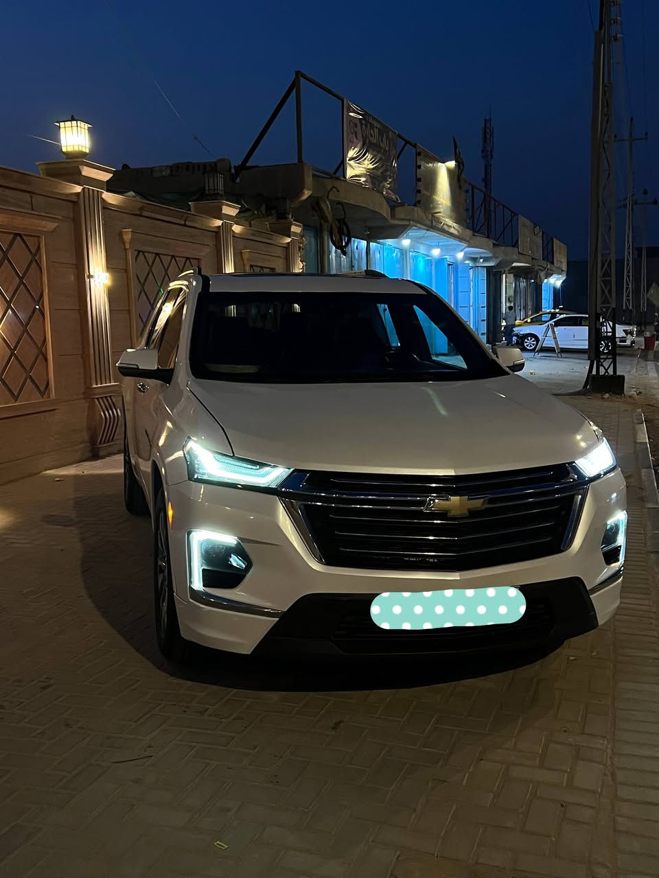 ترافرس بريمير موديل 2023
_محرك 6v مكفول 
_كير مكفول 
مواصفات فول  فئه بريمير أعلى مواصفات
_خمس كامرات 5 ـــــ 360 درجه 📷
_كامره خلفيه أثناء قياده 📷
_تنبيه هتزاز في الكشن استشعار رادارات⚠️
_كاميرات جانبيه خلفيه اماميه 📷
_ خمس بصمات ابواب  
_ويل لون سلفر مميز 
 _ دبل جنطة + فتح بثلاث وضعيات ( بصمه _ ودكمه _ واستشعار عند الاقتراب ) 
 _رادار امامي _رادار خلفي _رادار جانبي _توقف ذاتي
_هندبريك دكمه 
 _تبريد ثلاث قطع : 
_ تبريد مقاعد وتدفئه عدد 4 
 _كراسي جلد مميز منفصل vip
_شاشه قاصه
 _مثبت سرعه
 _تحكم استيرن + تدفئه استيرن + استيرن كهرباء 
_ تحديد مسار +تشغيل عن بعد 
 _جنطه كهرباء (هايدروليك )
 _ مرايات كهرباء شفط + تحكمات 
_كشنات كهرباء + (خزن ميموري)  
_ تحديد نقاط عمياء
_سماعات Bose دمام +مضخم فول صوت 
_*سياره  رقم بغداد انكليزي
_تحول ثاني يوم بأسم المشتري 
سياره جديده بمعنى الكلمه  
ملاحظه قطعتين صبغ  چاملغ وبنيد
للعلم ميزانيه مالت امريكا الحداديه مامدود عليها اصبانه
 *السعر...265 اتصال او تواصل واتساب لمعرفه باقي التفاصيل ***********  
مكان البصره  ابي الخصيب
