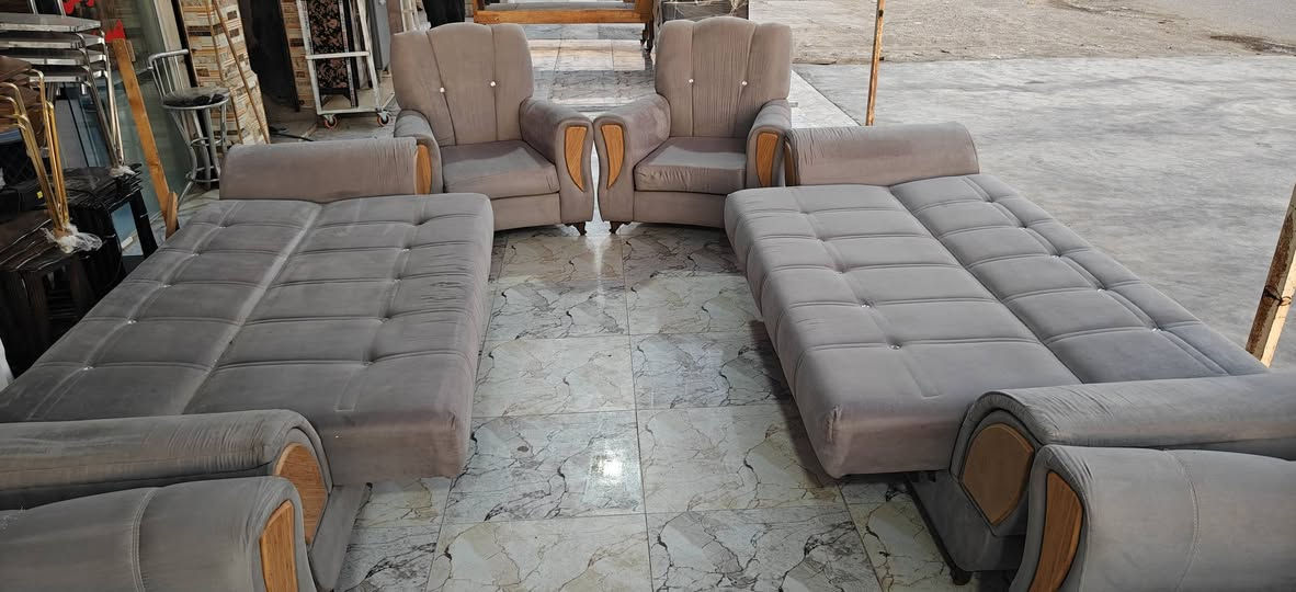 طخم قنفات تركي يصير سرير يصير مخزن هيكل حديد نظيف اي عيب ما بيه اسفنج 100%🔥🔥اقساط مــــريح 🔥🔥
تخم قنفات تركي ست قطع يصير سرير يصير مخزن هيكل حديد هي عيب ما ابي اخو الجديد اسفنج 100%
معرض ومعمل سند للبيع وشراء الاثاث المنزلي جديد ومستعمل داقوق سايدين العشاير قرب صيدليه النعيم دكتور خليل يوجد لدنيا تفصال قنفات وديوان حسب الطلب وباحدث الموديلات الاستفسار ***********@***********
