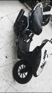 370