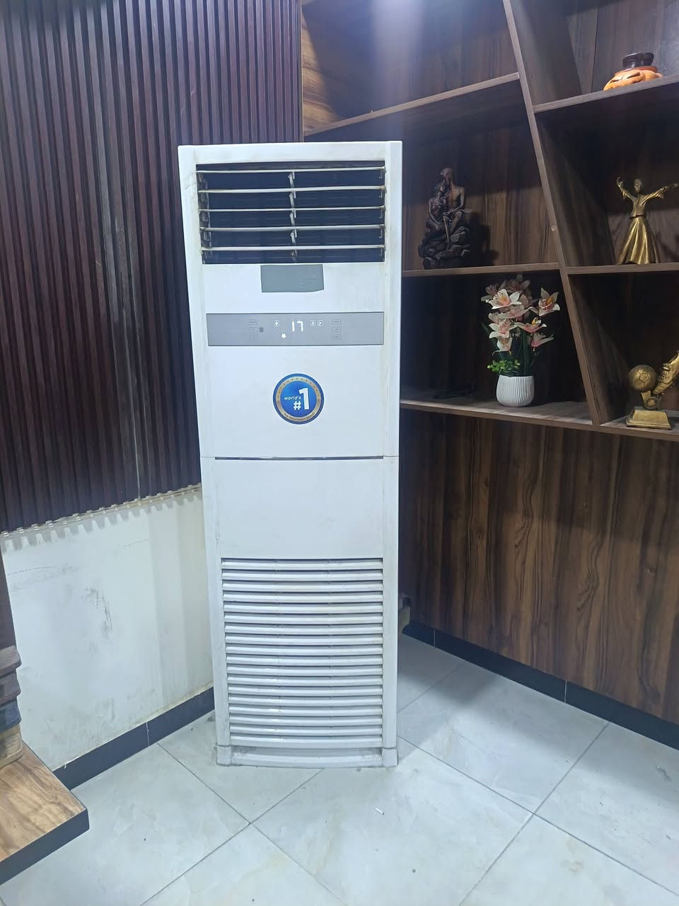 سبلت 3طن كنتوري للبيع 900اخو جديد بي مجال بسيط ***********
