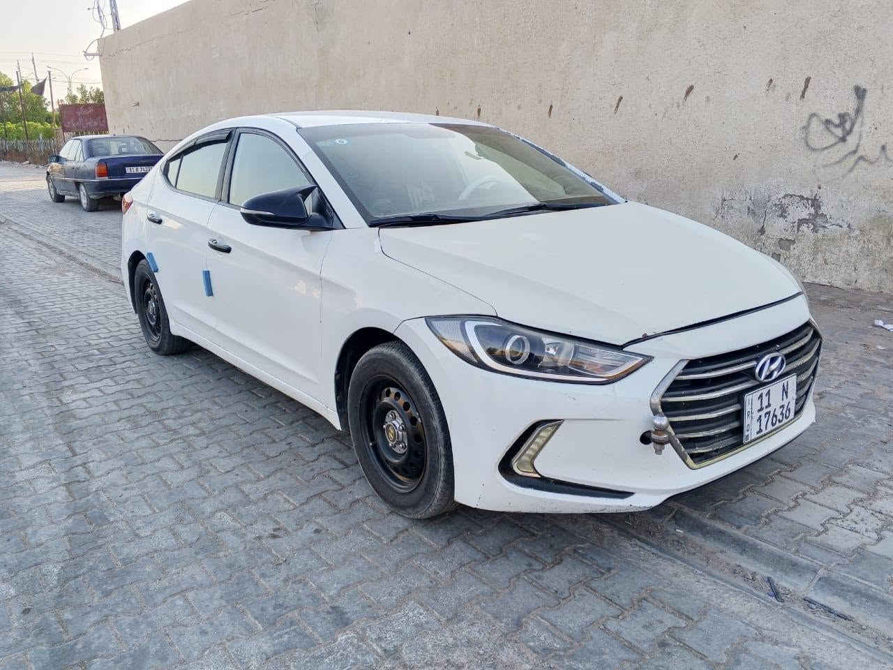 النترا موديل 2017 وارد امريكي مكينة الفين مكينة وكير وحدادية وتبريد مكفولات تبديل جاملغ وبنيد بدون دواخل سيارة بيها تكشير صبغ عوزها شوي صبغات سعر 90 رقم ***********
