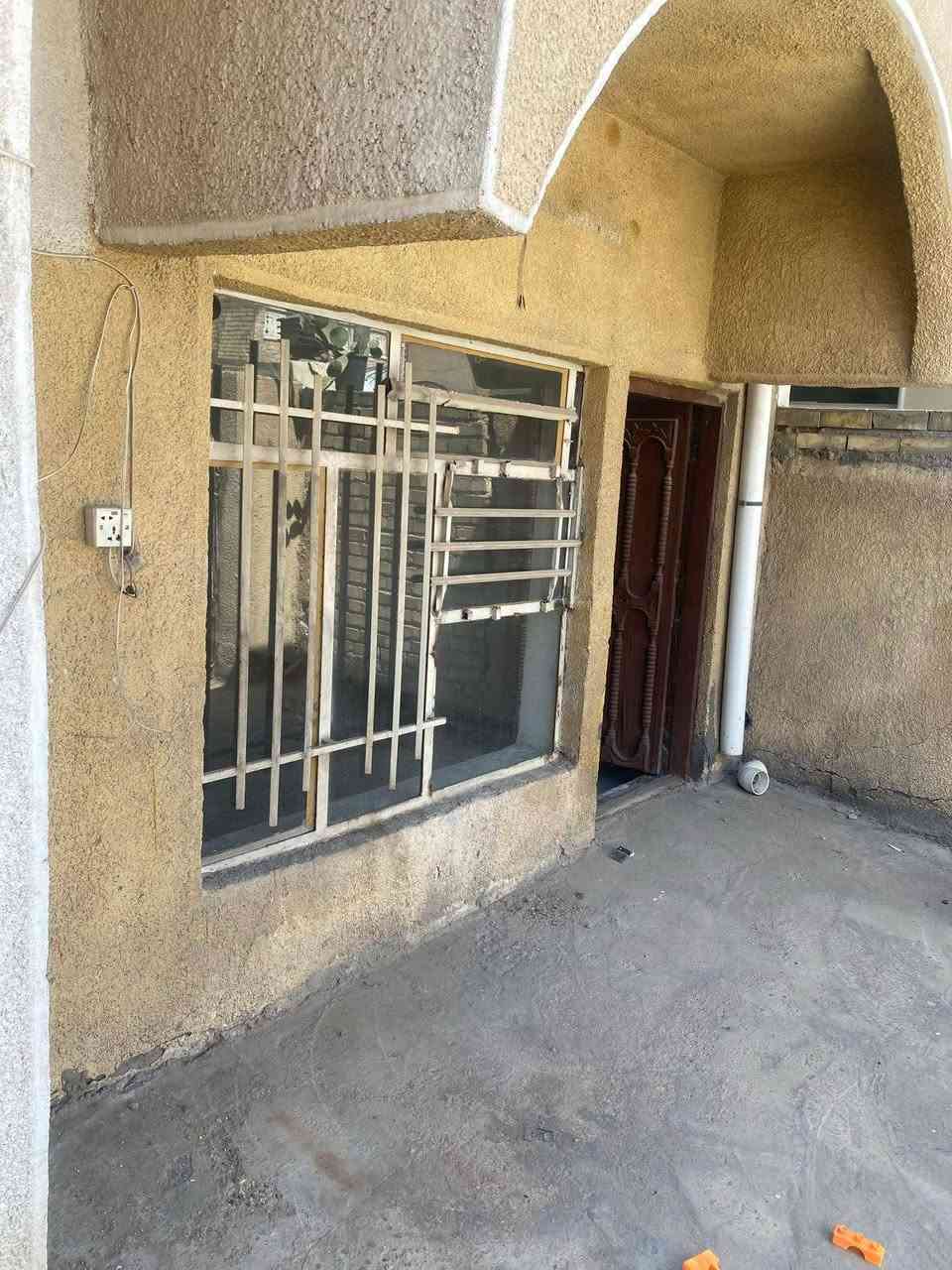 للبيع 120م طابق واحد يباع بسعر كاع
مكانة بل طائي مقابل النسيم يصلح استثمار 
للاستفسار هاتف / ***********
