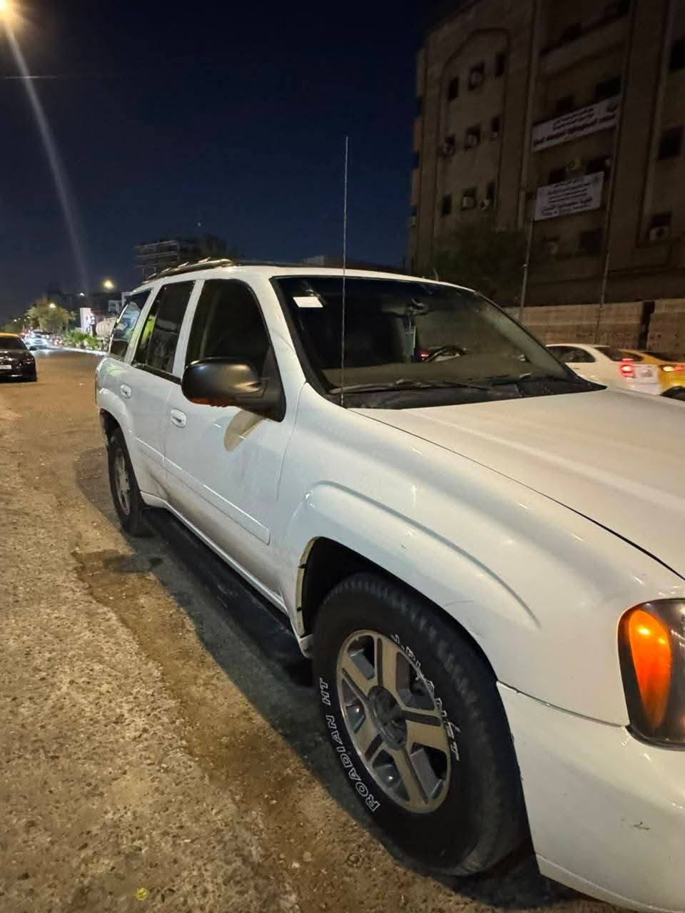 سلام عليكم شوفرليت بلايزر 2007 سياره نضيفه كير مكينه حداديه كله جاهزه سياره فول فتحه بلسقف  تحكمات  رقم اربيل سونار بلمنشور  بسمي شرط التحويل السعر 85 وبيه مجال العنوان بغداد رقم الهاتف ***********
