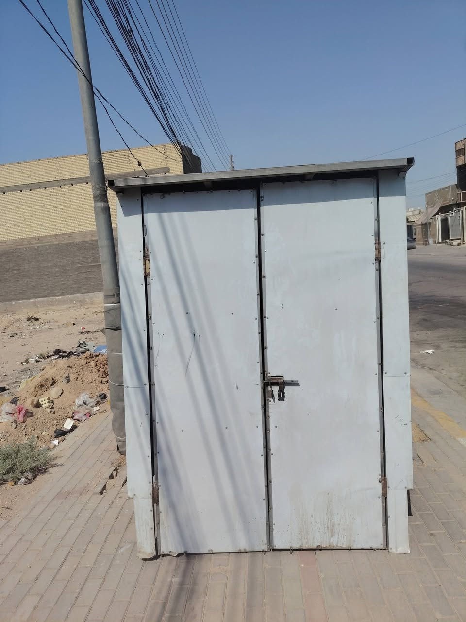 قفص للبيع مكاني كربلاء سعر ٣٠٠ ***********
