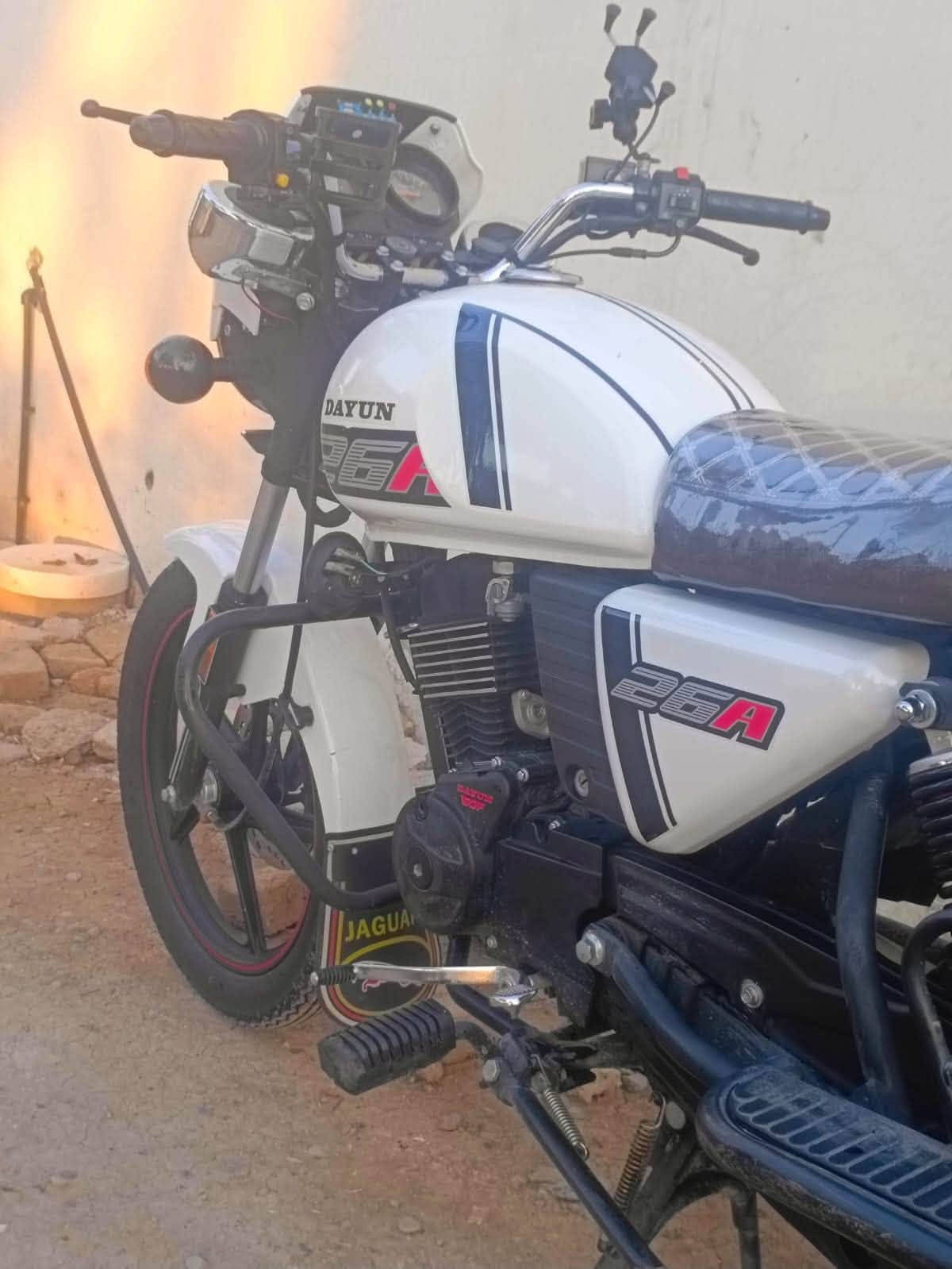 🏍️ دراجة ديوان للبيع موديل 2023
اصولي كامله مكمله 

✅ مكفولة كفالة عامة
✅ أوراق أصولي
✅ شرط الأصولي
✅ كهربائيات كلها شغالة
✅ مكينة خير من الله
✅ تواير جدد
✅ نكرة سلف
✅ دراجة نظيفة وحلوة، بشرط أنظف من الصور 👌

💰 السعر: 1,600 وبيها مجال للشراي

مكاني ديالى الخالص 

📍 للاستفسار والاتصال: ***********
📞 اتصل وبيك خير ودلل
#دراجات_العراق🏍🏍
