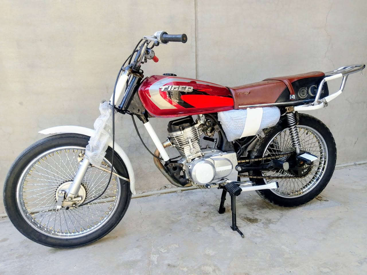 نامي بروو 2020 نفخ ماروني 👍🏍️
محرك وكير شرط لاصرف ولا عيب مثل ساعه مكينه ناعمه 
تايرات وياله نضيفات مابيهم عيب 
صالنصه فووول كاتم 
تانكي كشن جديدات بلادي 
بريكات فول امامي خلفي دراجه سياقته حلوه مال جناي 
سعر قفل من الاخير 290 حته لاتعبني ولا تعبك رجاا موصل 250 مابعته لئن جوه سوك ابيعلك لاتجي تكولي شبيها مابيها تفاصيل كدامك اقراها وتفاهم مكاني كركوك حي بدر 
مو شراي لاتعلق وتكسر بحلال عالم هاذه قفلي وبكيفي
