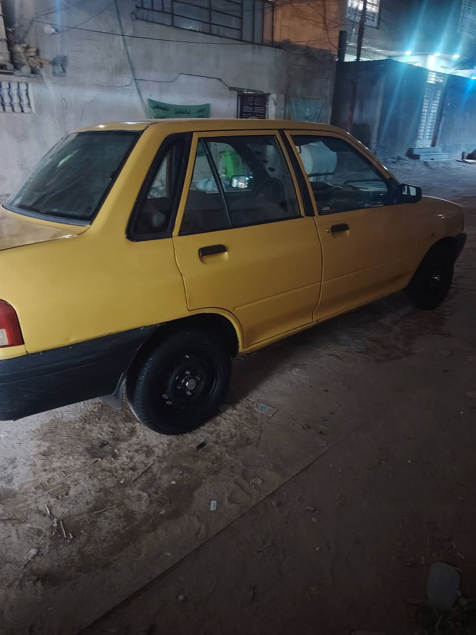 سايبة مديل 13 سنوية ل 29 مصفرة هيئة او غرامات معمرة من الطول لطول صبغ عام  ظفيرة من الطول لطول جديدة مشط جديد إيراني باتري جديد سلف جديد دبلات لوي طخم كامل ويل او تاير طخ كامل شاشة طخم سماعات كامرة خلفية بس الرابع بل كير مايجي شرط كلشي المكتوب اذا ماموجود بسيارة انا فصال بس راعيه يريد تحويل او عمي راعيهة بصرة الزبير السعر 26 ابو بيهة مجال موبايل ***********
