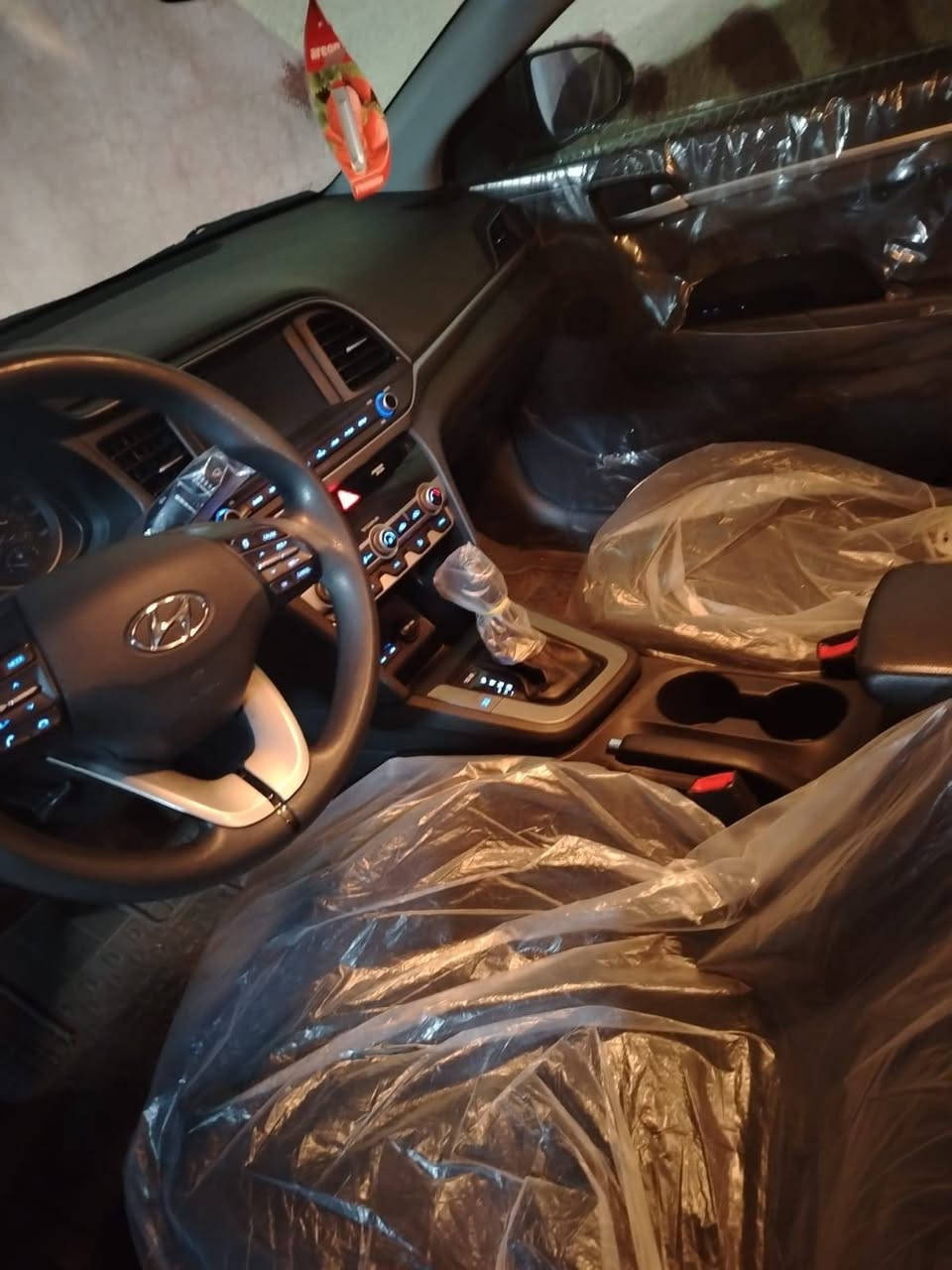 السلام عليكم النترا  2020 وارد امريكي الحادث بصور 

فول مواصفات عدا الفتحة والبصمة بدون اير باك بدون دواخل كفالة

من اجتي بيهة بلبابتين اليسرة رش فقط

كير  cvt مكفول +محرك +شاصي مكفولات+ تبريد كلة وضع شركة 

ماشية 80الف شاشة جبيرة كاربلي رادرات امامي خلفي نقطة عمياء وتحديد مسار ٣ انظمة قيادة عدسات لايت نهار  

المكينة ٢٠٠٠دوش

تخم تاير جديد

رقم اربيل جديد وهزة جديدة 

تريد وكالة تريد تحويل باسمي

مكاني بغداد 

للاتصال ***********

السعر105 بغداد, العراق
