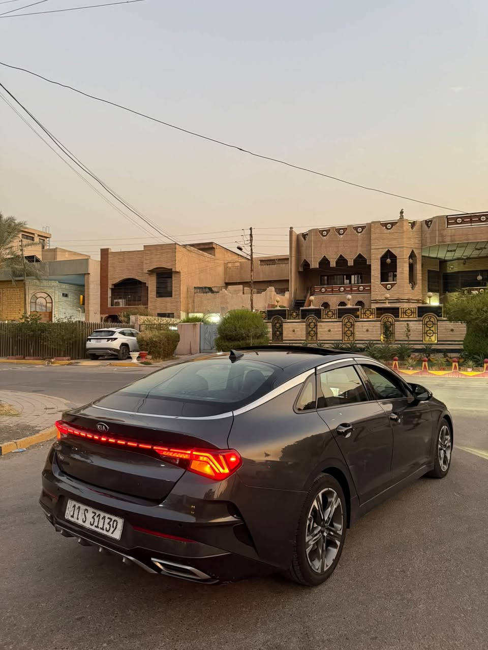 اعادة النشر بسبب الوعود الكاذبة وتم تنزيل السعر 148$فقط 🔥
Kia k5 2021 ✈️

فئه :EX اعلى مواصفات ب K5

🔴محرك السياره 1600 تيربو ✈️
🔸سقف بنوراما بل كامل 
🔸كشنات جلد + تبريد وتدفئه 
🔸تدفئه استيرن 
🔸كشنات خزن 
🔸13 سماعه Bose
🔸 شاشه متصله تدعم كاربلي واندرويد اوتو 
🔸قياده ذاتيه 
🔸مرايه شفط + قلاب ع وضع R
🔸شحن وايرلس
🔸5وضعيات قياده 
وبعد بيه هواي مواصفات 
السياره رقم بغداد وجاهزه مابيه اي مصرف 
🔸حادث السياره جاملغ خلفي فقط قبق صندوك مبدل اصلي نفس الون  بدون ايرباك السيارة  
📍 مكان السياره:بغداد الحرية  
السعر 148 وبيه مجال ماكو EX بهذا السعر 
واتساب :***********
تحياتي لجميع
