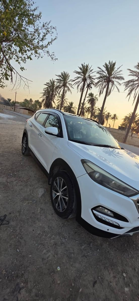 🚘 للبيع توسان موديل 2017 – خليجي
🔹 اللون: أبيض
🔹 محرك 2000
🔹 سقف بانوراما
🔹 الممشى: 126 ألف كم
🔹 المحرك والكير مكفولين
🔹 الصدر مكفول
🔹 سيارة نظيفة ومرتبة وجاهزة 
🔹مرايه شفط 
🔹 إشارة قي المراءة 
🔹شاشة اندرويد 
🔹تبريد فول 
🔹ثلاث وضعيات للقيادة ايكو وسبورت واقتصادي 
🔹بيه بارد باب موضح بالسونار 

💰 السعر: 170 ورقة 
📍 الموقع: بغداد
***********

