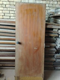 بيبان خشب ثقيل القديم  نظيفات كلش   استفسار 07803231682
