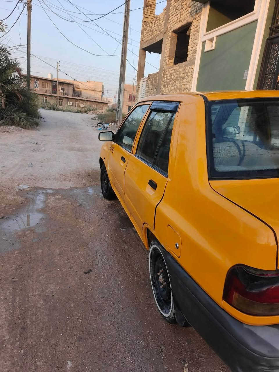 سلام عليكم سايبه لبيع مديل 18 سياره بيه طخات قليله كير ومحرك مكفولات سياره حلوه العنوان كربلاء حي المامين الهاتف ***********العسر 38 وبيه مجال قليل
