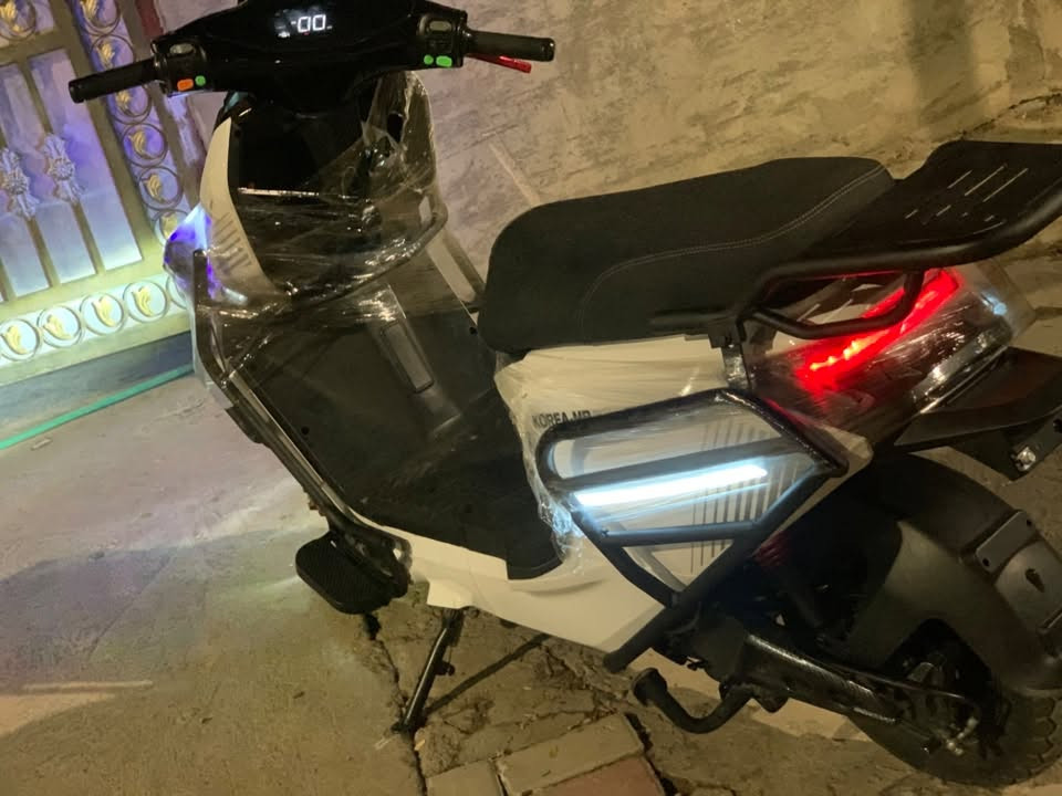 دراجه شحن 
فووووول نضافه 
6بطاريات مفوله شرط الفحص
الدارجه ناقصها بس بريك 
سعر 600 وبيها مجال 
موشراي لا تتصل 
***********
