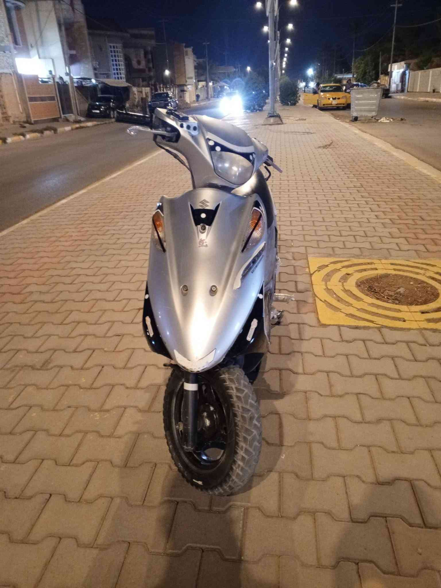 تم ايعادت النشر بسبب اوعاد الكاذبه 

اذا مو شراي لاتراسل 

سلام عليكم ادرس ياباني قديم البيع دراجه جديده مكينه خرسه مفتوحه بس والفات شلعه ومعدل يخبل  دراجه ابلاديه نوزل ابلادي كفراته ابلاديه ضفيره ابلاديه كهربائي كله شغاله نكره  سلف وهندر كيج بانزين قفل استيرن حساس استان حساس شوته الدراجة اتخبل ماعوزه اي شي  مكان كوت سعر على رقم*********** خابر وادلل
