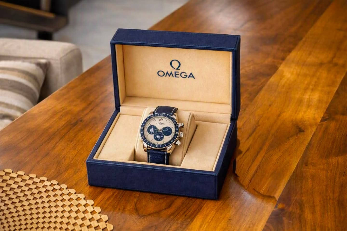 السلام عليكم  وصلتني وحدة من  اجمل الساعات
Omega Speedmaster Professional Moonwatch
للتواصل على الخاص 
او على الرقم ***********
