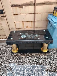 ميز • بلازمه • للبيع