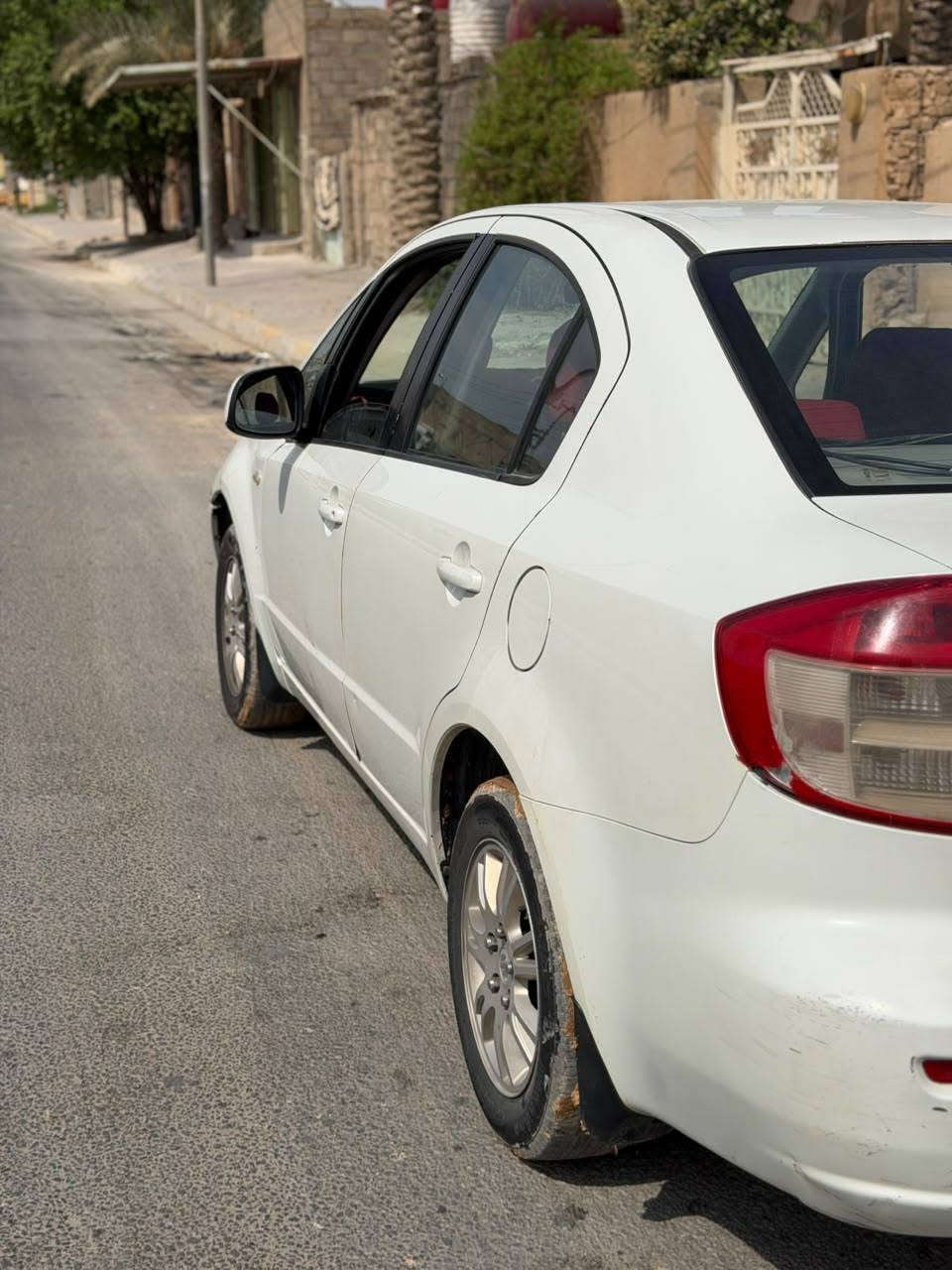 يالله السلام عليكم سازوكي 4X4
للبيع او مراوس بسياره أحدث 
رقم أربيل الجديد سنويه بسمي شخصين تريد تحويل تريد وكاله حاضر
محرك 1600 قبل 3 أشهر بدلتهه حته لوصل موجود
بيها صبغ نصف البنيد والجمالغ أثر طخه 
السياره احله منل صور وبلعافيه علي ياخذها السعر( 58)  العنوان كربلاء المقدسه *********** اسيا وتساب وتصال
