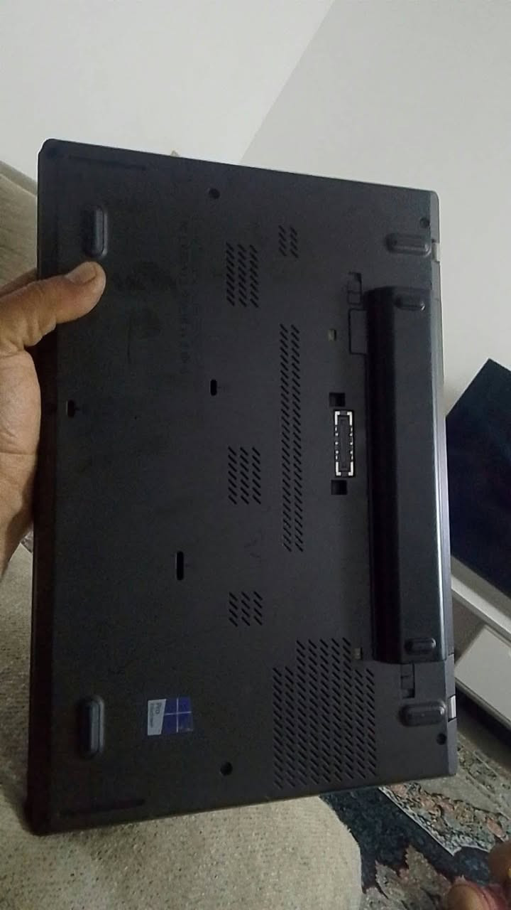 لينوفو ThinkPad T460 • i5-6300U • SSD 240GB