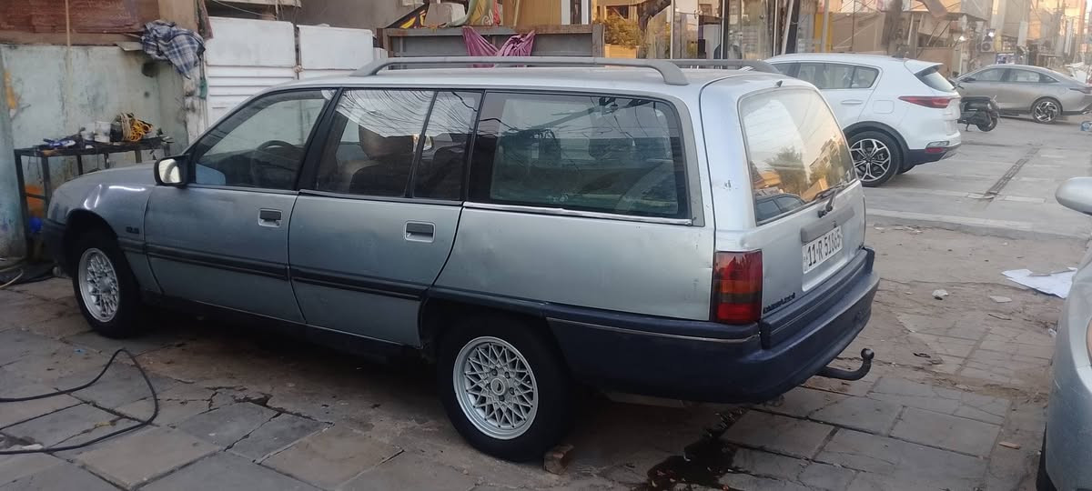 سلام عليكم 
اوبل اوميكا 1987
محرك،،كير،،حداديه،،السياره جاهزه 
رقم بغداد انكليزي 
السعر 20$
مكان بغداد مشتل 
الاستفسار اتصال او واتساب ***********
