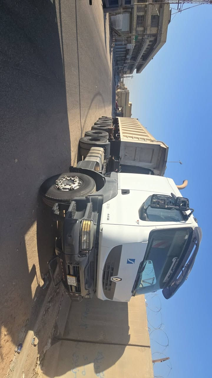 للبيع رينو مشترك مكينه فالفو 460 كير فالفو 3 ب3 مربوطه نساف
تصال ***********
