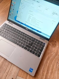 ديل Latitude 5520 • i7 ج١١ • شاشة ١٥.٦ بوصة