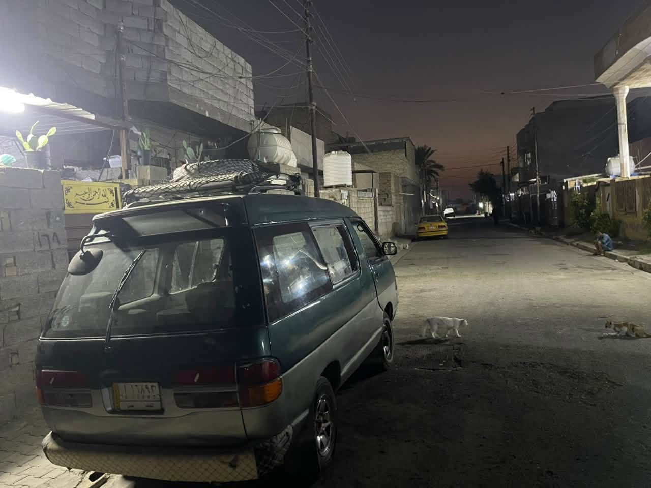 السلام عليكم فارة موديل ١٩٩٥للبيع  كاملة سيارة 
مكينه vvt وكير نظيفات كهربائيات كاملة 
السعر ٣٠ وبيها مجال حك الجية 
بغداد الحسينية 
للاستفسار اتصل على ***********
