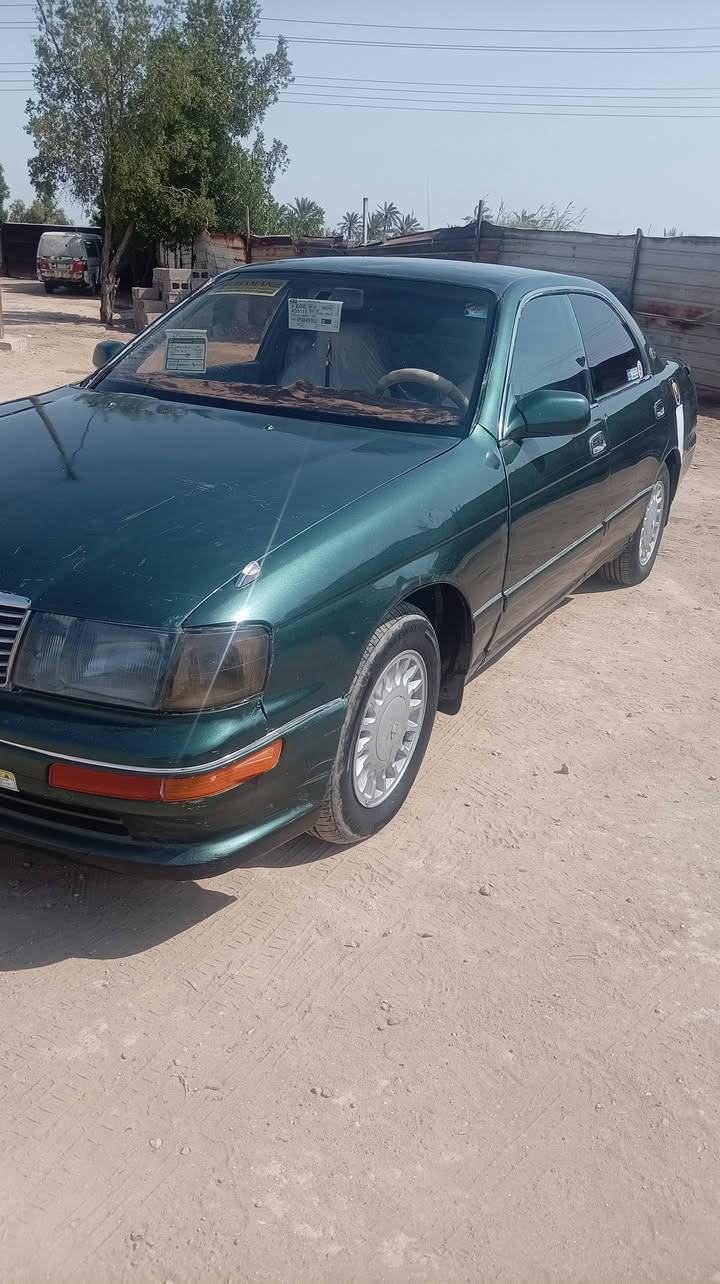 سياره بطه مديل 93 رقم نكليزي مكفوله كفاله عامه بس صبغ بيها مكينه وكير وحدديه جدد تخم تاير سياره جهزها عنواني البصره 50وبيها مجال حك لجيه رقم تلفوني ***********
