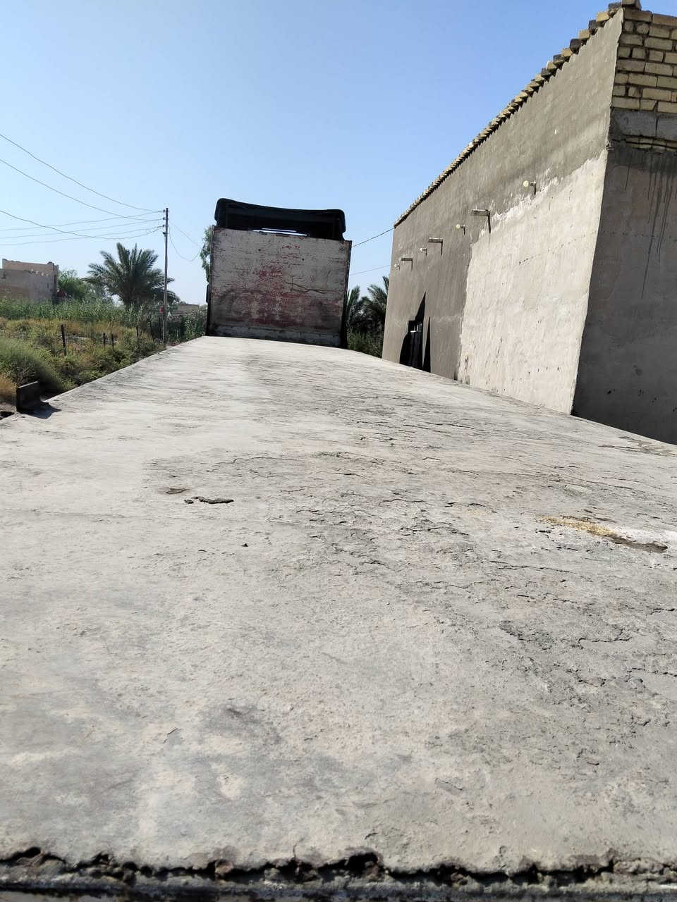 السلام عليكم عربانه اوربية 60/13
3دناكير  فول نضافه بريك بنز  سعرها 35 وبيها مجال 
مكانها بابل مشروع المسيب ***********
