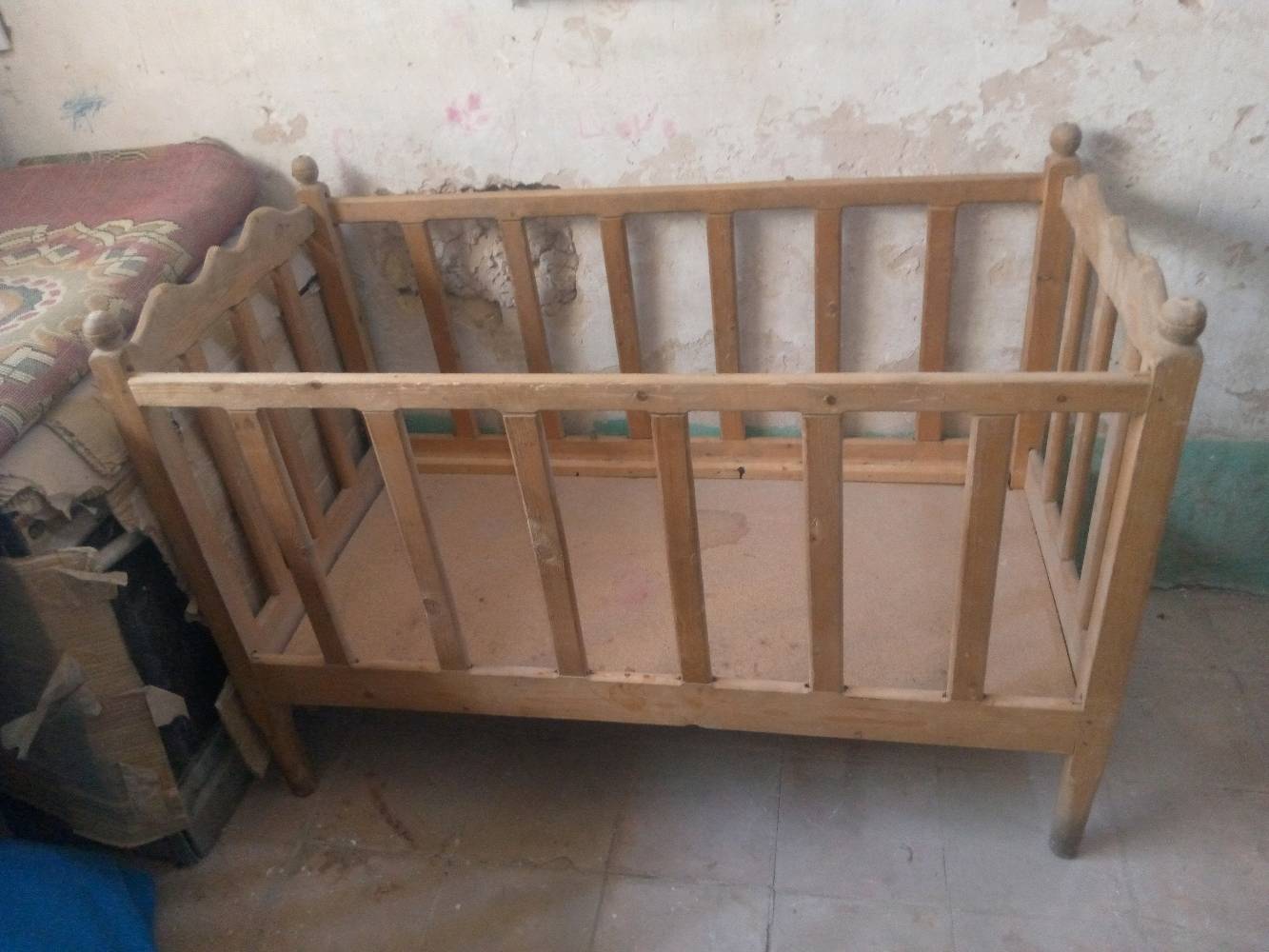 جرباية طفل طولهه 128سانتيم وعرض 65سانتيم