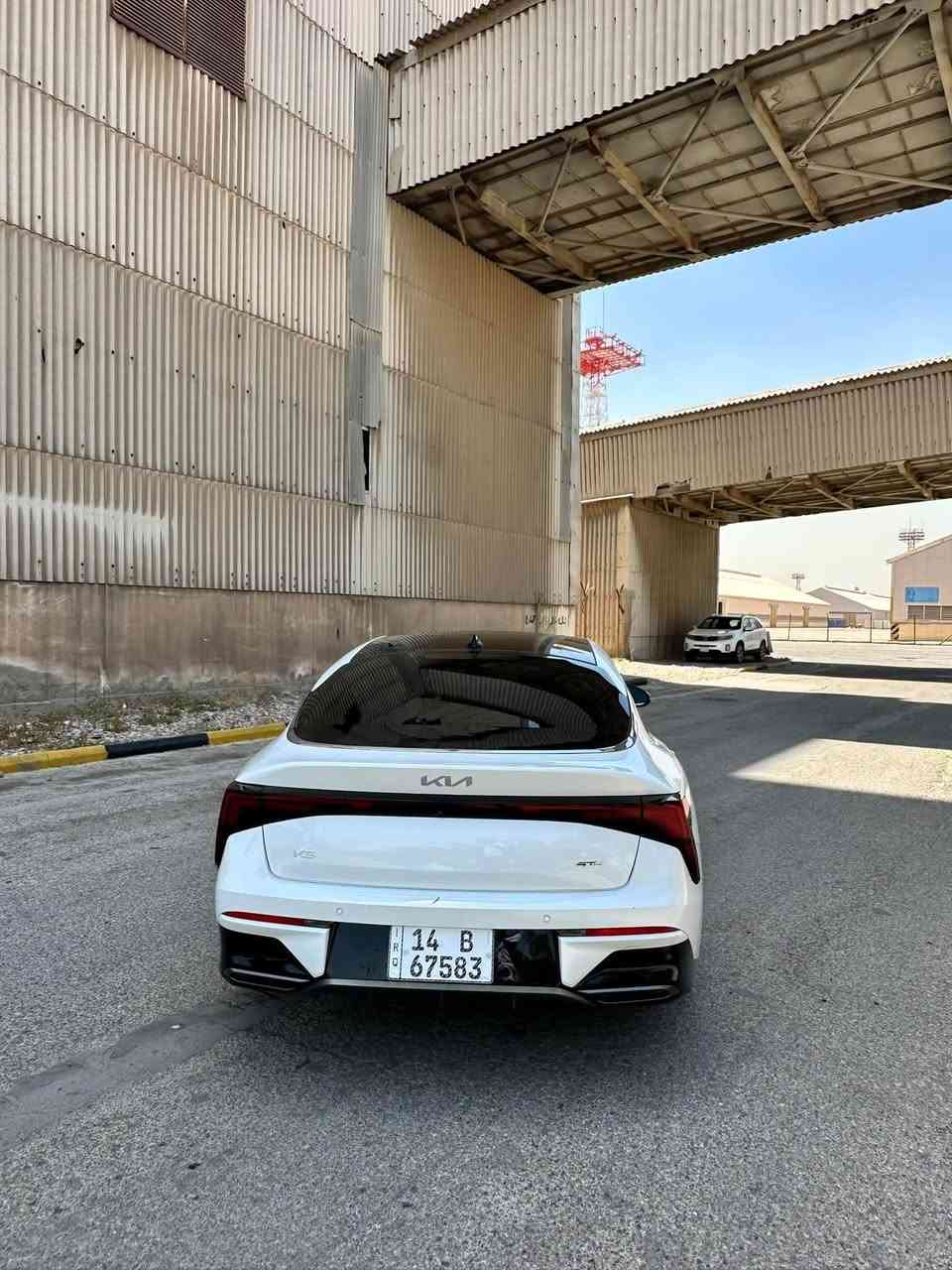 السلام عليكم جتي تي لاين K5
فول اللاخير كلش 
ماشية 21000 الف فقط 
موديل 2025 
- بصمه تشغيل + ابواب
- تشغيل عن بعد ( Remote Start )
- بنوراما فتحتين 
- داخل جلد ( احمر  ) مع ستيرن خياط احمر
- كشنات كهربائيه مع خاصيه التخزين memory مع تدفئه + تبريد بالكشن مختم GT
- تدفئه بالستيرن + تحكم ستيرن جهـتين
- شحن لاسلكي
- لايت زينون ٣ عدسات ديناميكي
- كشافات زينون
- بك لايت لد متصل
- 5 كاميرات محيطيه 360ْ
- رادار امامي + خلفي + جانبي مع خاصيه العرض view
- نظام النقطه العمياء مع تحذير الاصطدام مع خاصيه التوقف التلقائي 
- مثبت سرعه ذكي تفاعلي مع الرادار
- نظام كشف حركه المرور الخلفيه
- مساعدة البقاء في المسار 
- مساعد الخروج الامن عند فتح الابواب 
- شاشة وسطية 10.25 إنش تدعم Apple CarPlay & Android Auto 
- خاصيه التحكم بصوت المحرك عن طريق الشاشه Active sound design ٣ وضعيات 
- درايف مود ٤ وضعيات للقياده Normal,sport,sport plus ,custom 
- نظام ترحيب عند الاقتراب
- فتح الجنطه عند الاقتراب
- عليها اضاءة داخلية 64 لون سستم كامل 
- بيها نقوصات بسيطة يحتاج الها ترتيب 
- رقم بصرة شهداء مابقة شي وتصير حرة 
- وكالة عندي بيها 
- سعرها 149 وبيها مجال 
- مكاني البصرة _ الطويسة 
- رقم الهاتف *********** 
-
