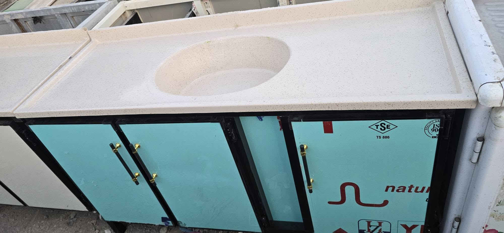 سنوكة وكاونترات جديد ومستخدم
عنوان
شطرة الحولي فرع محطة الكهرباء الجديدة مقابيل حسينية حامي الشمال((نبي الرحمة)) داخل الساحة***********
