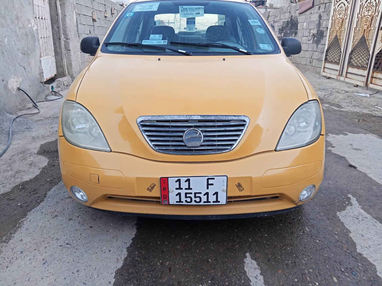 السلام عليكم 
طيبه 2015
رقم نكليزي بغداد 
السياره جاهزه من كلشي 
مكفوله طخه ما بيها 
مكان السياره بغداد قرب بسمايه
السعر المطلوب 42 او بيها مجال حك الجيه
‏‪***********‬‏
