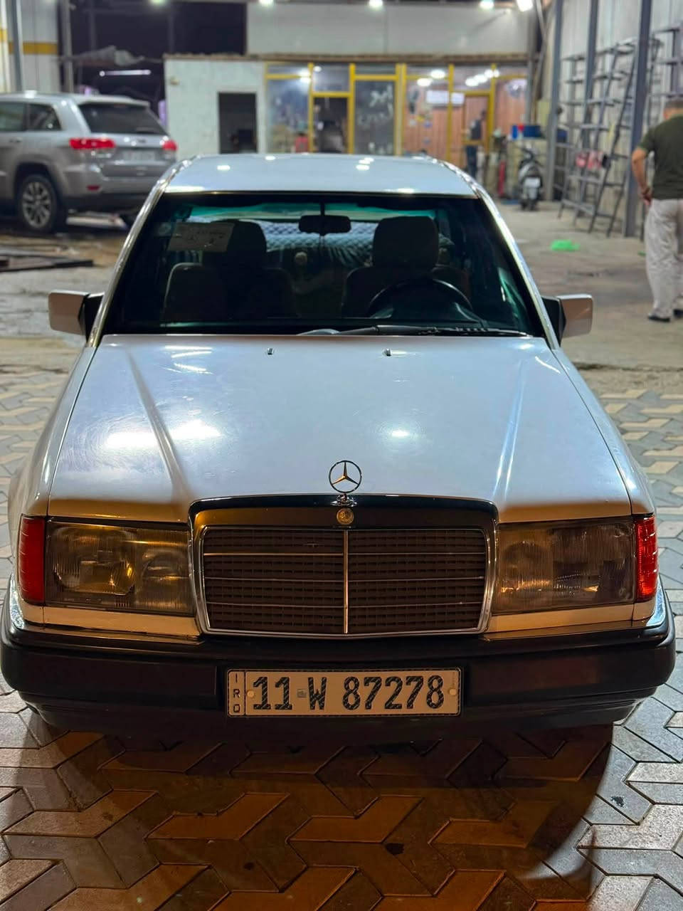 سلام عليكم 
دب مديل 87
بيها صبغات مو صبغ عام 
السياره حلوه وجاهزه على آخر حبايه
تبريد ثلج غرفه حلوه مقذف
السعر 59 وبيه مجال 
***********
