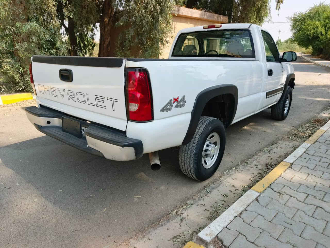 موديل ٢٠٠٤ • أوتوماتيك • دفع رباعي