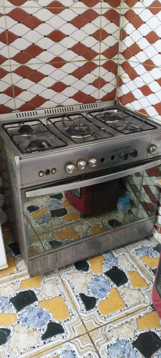 طباخ 100قفل الرقم ***********
