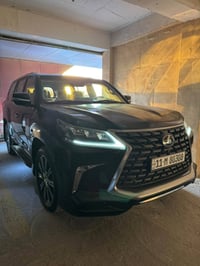 لكزس LX 570 • ٢٠٢١ • رقم بغداد