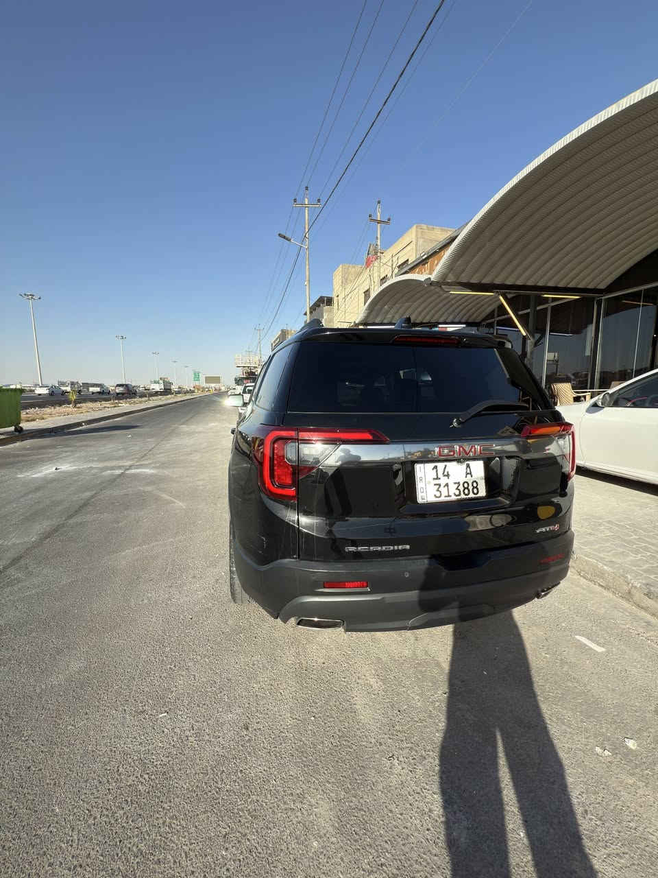 السلام عليكم 
جمسي اكاديا للبيع فقط دخول جديد مديل 2023

GMC ACADIA AT4 BLACK,

7 راكب ، المحرك 6 سلندر 3600 

السيارة نظيفة جدا ما ناقصه شي  شدلها تخم تاير جديد ماشية 54الف ميل قابل للزيادة  مرقمه بصرة حرة بأسمي 

الضرر :  نفس القطع مصله بدون تبديل اي قطعه خشم البنيد جزء صبغ وجاملغ امامي الأيمن راجع بارد حادث جدا سطحي وبسيط لا لغود لا شواصي

السيارة  (المواصفات فول 1/1) 

1-الرادارات ( امامي - خلفي - جانبي ) السيارة كلها رادارات 

2-الكامرات (امامية - خلفية - جانبيات - 360 درجه) خمس كامرات بيها 

3-  مقاعد خلفيه VIP / كشنات كهربائيه مع ذاكرة خزن + كشن السائق هزاز/ مقاعد ( تدفئه + تبريد ) 

/ وضعيات قيادة sport/ تحديد مسار 

4- داتا شو / شاشه دجتل 

5-تدفئه ستيرن / / تبريد خلفي مركزي 

6-مراقبة النقطة العمياء /  مري شفط كهربائي ( فقط بالفول يجي) 

7-شاشه ابل كار بلي / جنطه كهرباء / ستيرن تحكم كهربائي بالكامل 

8_ فتحت بانورامة

9_ اربع بصمات + بصمه تشغيل عن بعد

سعرها: 270$ ورقة وبيها مجال 

 مكان السيارة البصرة _المعقل 

 الاستفسار الاتصال على رقم  :***********
