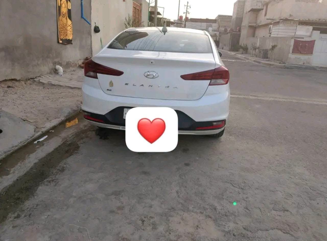 السلام عليكم
النتره موديل ١٩ امريكي رقم بصرة بسمي  كفاله من ضربه داخله كلين بدون اي ضرر بس كتاب غرق
مابيهه اي غرق محرك دوش ٢٠٠٠ كير اي تي جاهزه محرك كير تبريد حداديه كلهه كفاله 
الاتصال على صاحب السيارة الرقم 
***********
العنوان بصرة
بيع مستعجل

