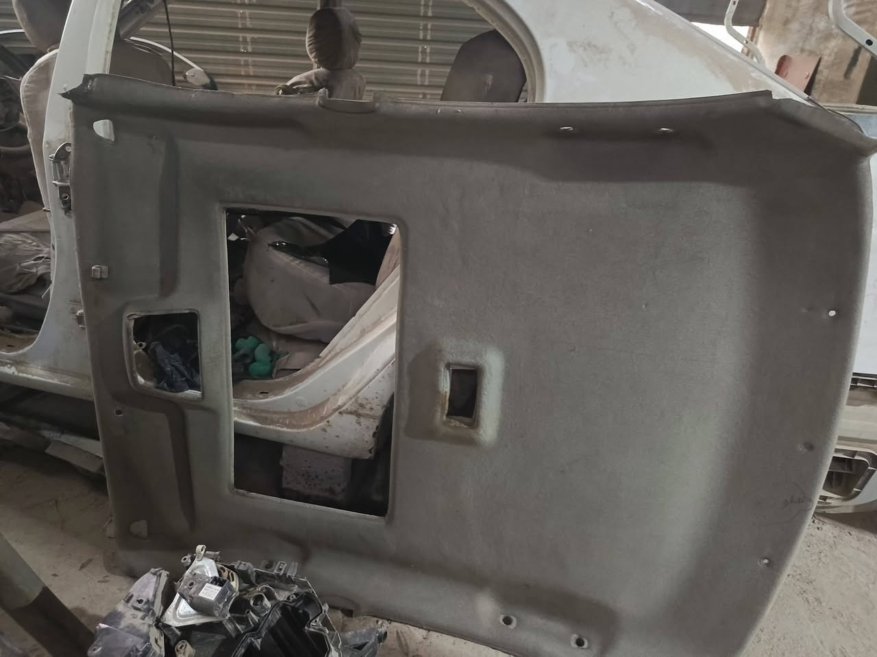 السلام عليكم
للبيع غراض ليفان بيبان ثنين جهت اليمين كلش نضيفات الزوج 240
قبق جنطه بلادي بي طخه مثل ما موضح 35
بك لايت جهت اليسار 20
كشنات كامله خلفيه نضيفات سعرهن 80
بطانه مال سلايت 40نضيفه 
وعندي قبقات مال تكم الزوج 15

عنواني الانبار فلوجة..شتحتاج بالخدمه 
***********
