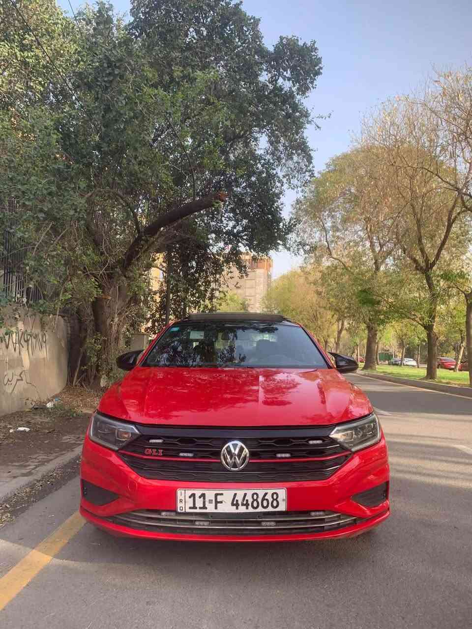 Volkswagen Jetta 2019
سعر بلاشش ١٣٥$ بيها مجال🔥
فوول مواصفات  R, Line
بنوراما
بصمة
رادارات ٣٦٠ درجة
كراسي جلد،كهرباء،تدفئة 
داخل لونين
تحكمات ستيرن
وياله ١٨
ماشية فقط ١٢٩الاف
ضرر❌بنيد وجاملغ وبيها بخات هنا 
ارباك ستيرن و داشبورد اصلي 💯/💯
سيارة مرقمة و بسمي
موجودة 📍بغداد
***********
