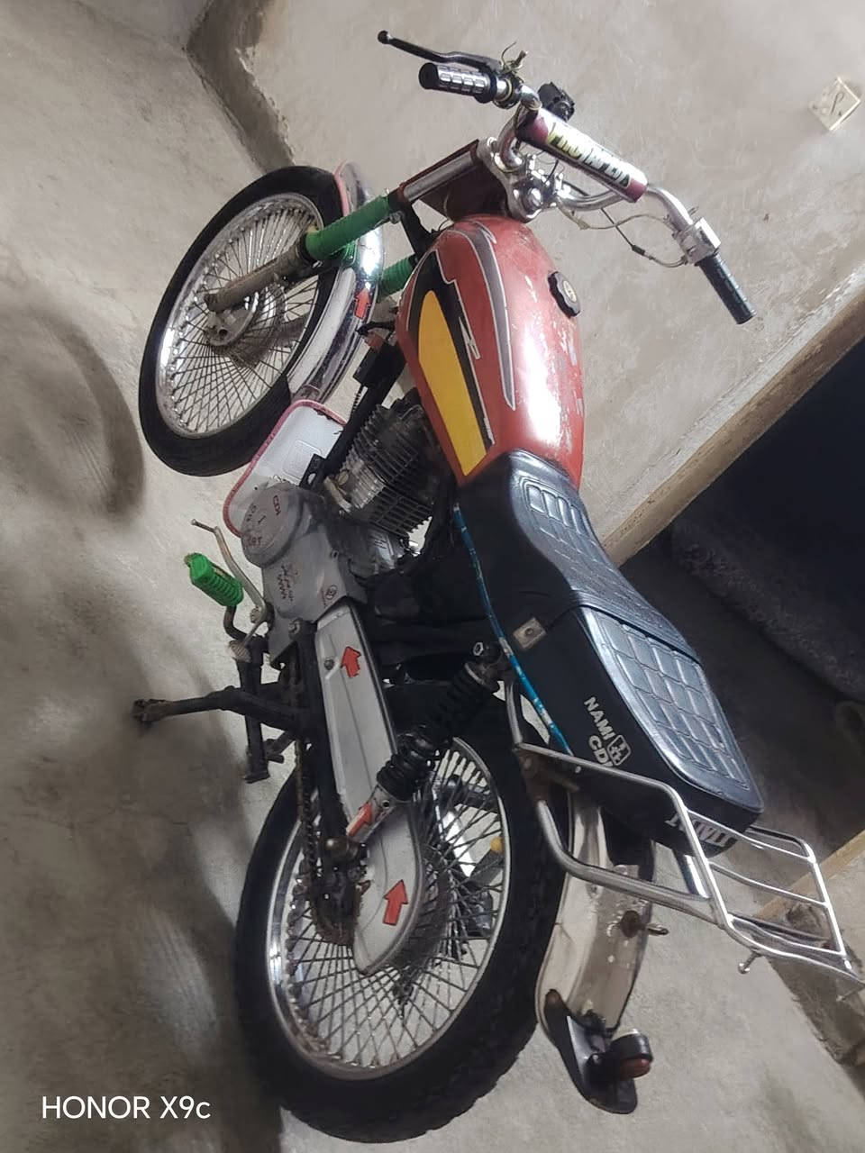 بارت اصلي 99999
 صوت صرف بخار مابي انطيك محرك بل شرط
عقل رياضي شرط فصله  4 نغمات دراجه مابي كل عيب شغل وطلع كهربائيات هم شغال سعره 270 شراي خابرني وتدلل
***********
