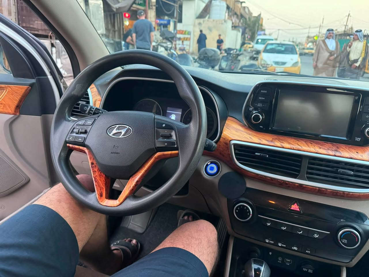 توسان 2019 خليجي فول عده الفتحه سياره بيه صبغ 3 قطع شواصي لغود مكفولات مكاني بغداد رقمه بغداد باسمي سعر 148 
***********
