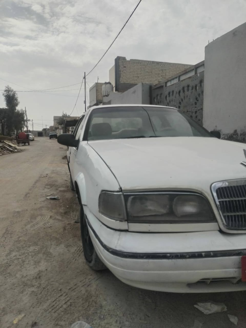 السلام عليكم سيارة دايو بروكهام رقم بابل موجودة بالنجف سيارة  شرط المداور مكينة وكير نشطات الكشر شوف عينك كلش نضيف بي خياسات كلش كلش قليلات سيارة احلة من صور سعر ب 28بيه مجال حك الجية رقم صاحب السيارة ***********
