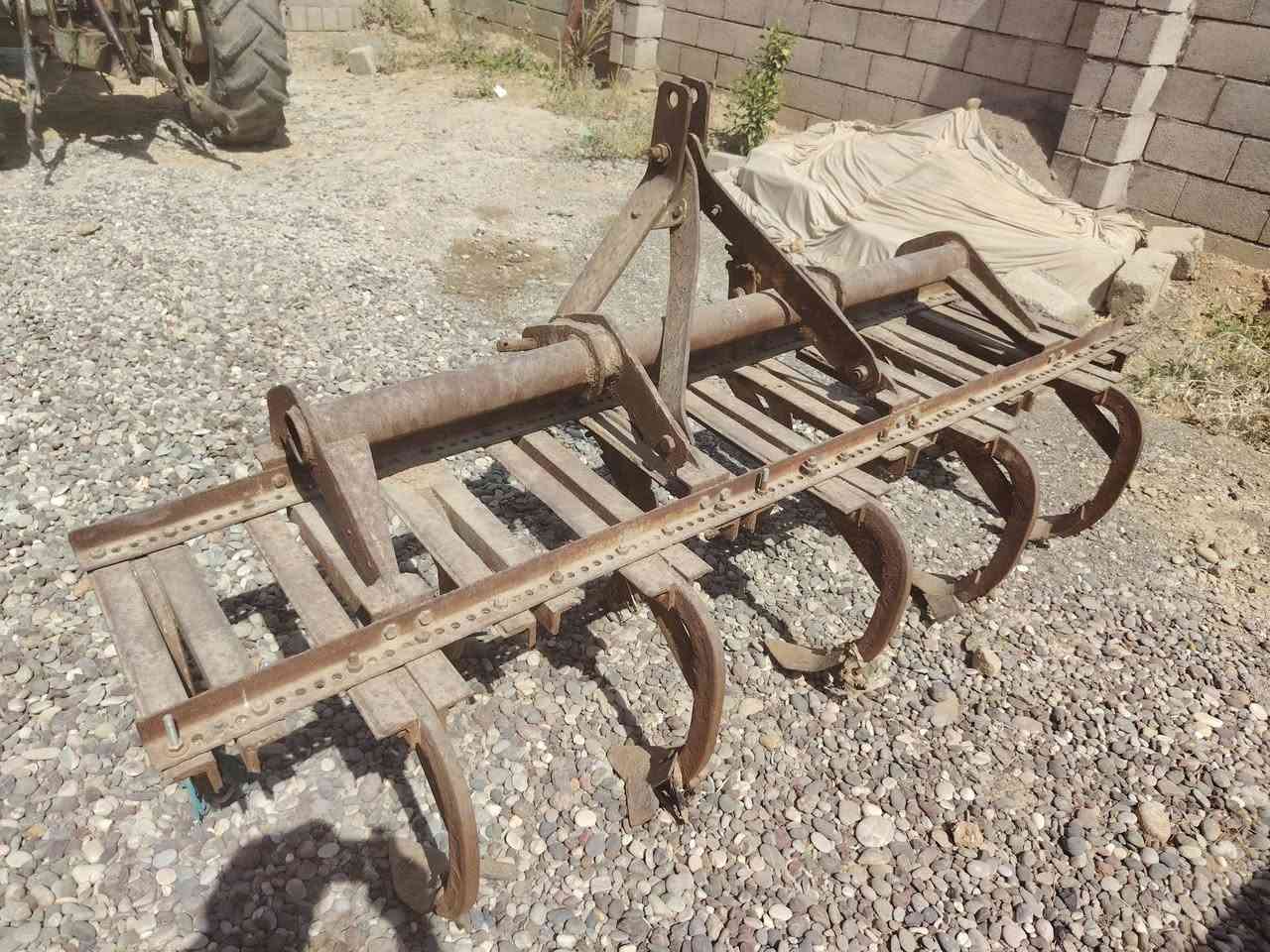 للبيع