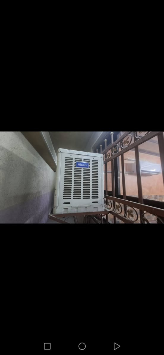 سلام عليكم للبيع مبردات الونه عدد2 نضافه عاليه جدا سعر الوحده 100 الف وبيها مجال العنوان بغداد صليخ للاستفسار***********
