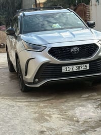هايلندر XLE • ٢٠٢٤ • بنزين تيربو