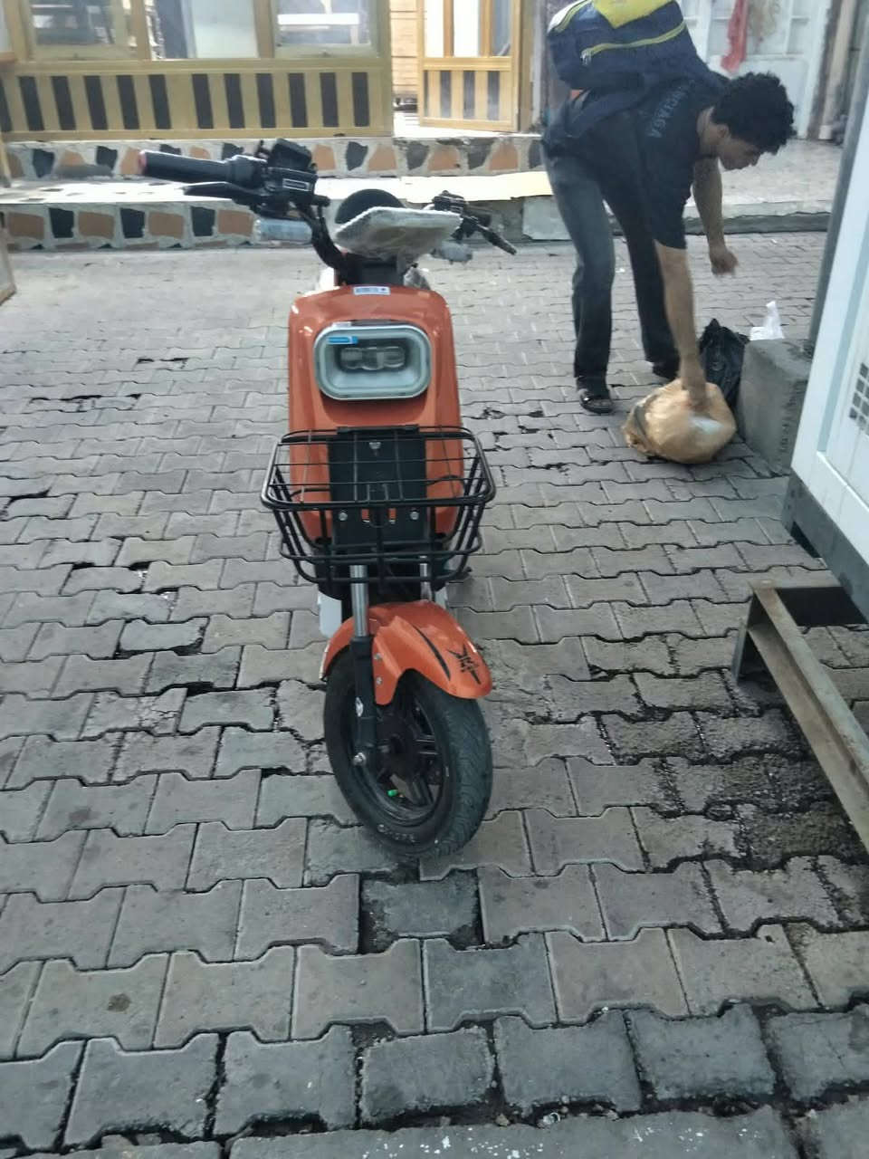 نضيفه • عوزه باتري • دراجه
