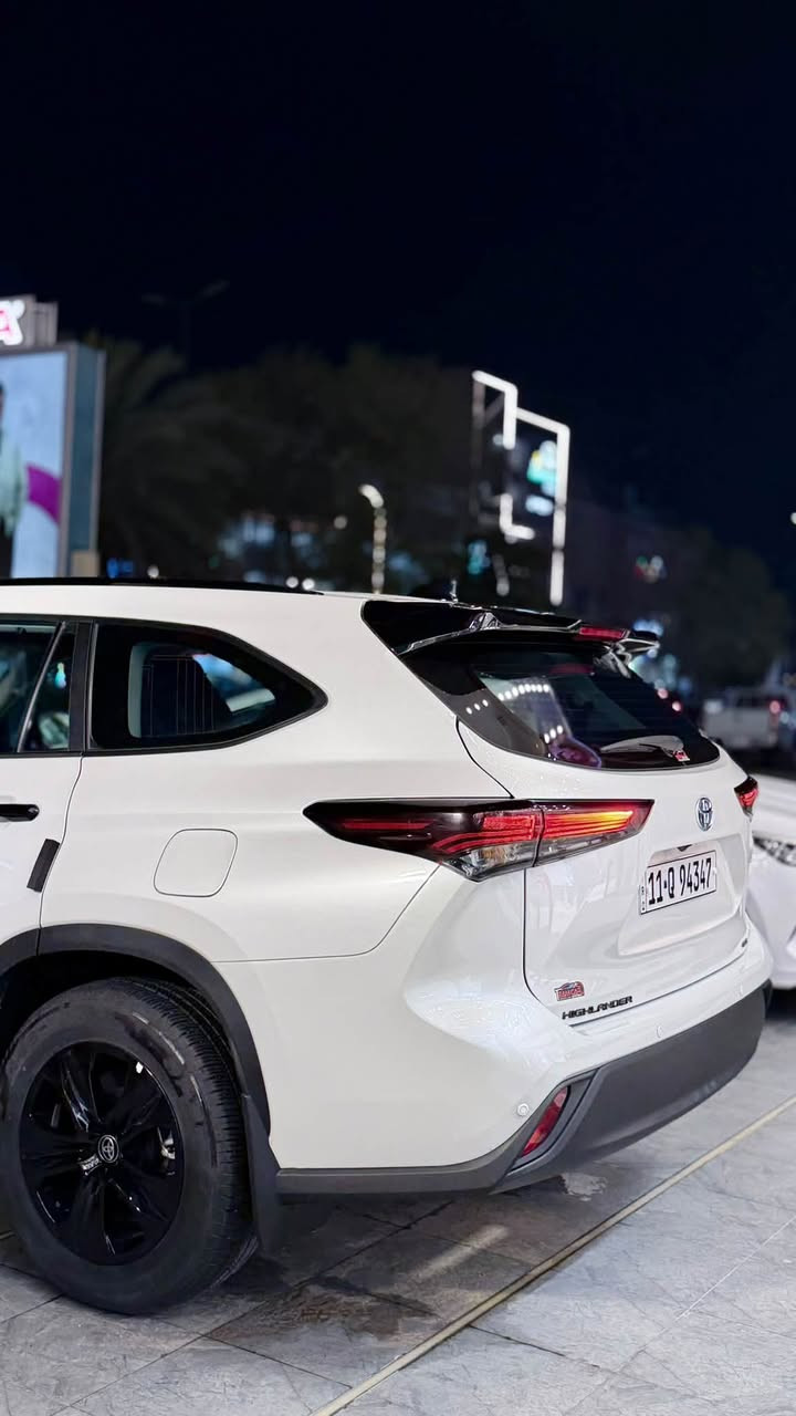 هايلندر 2024 بلاك اديشن
مغلفه ppf 
داخل جلد 
ممشاها 29 الف كم
كفالة عامة 
بغداد المنصور او السيدية
اي استفسار ***********
