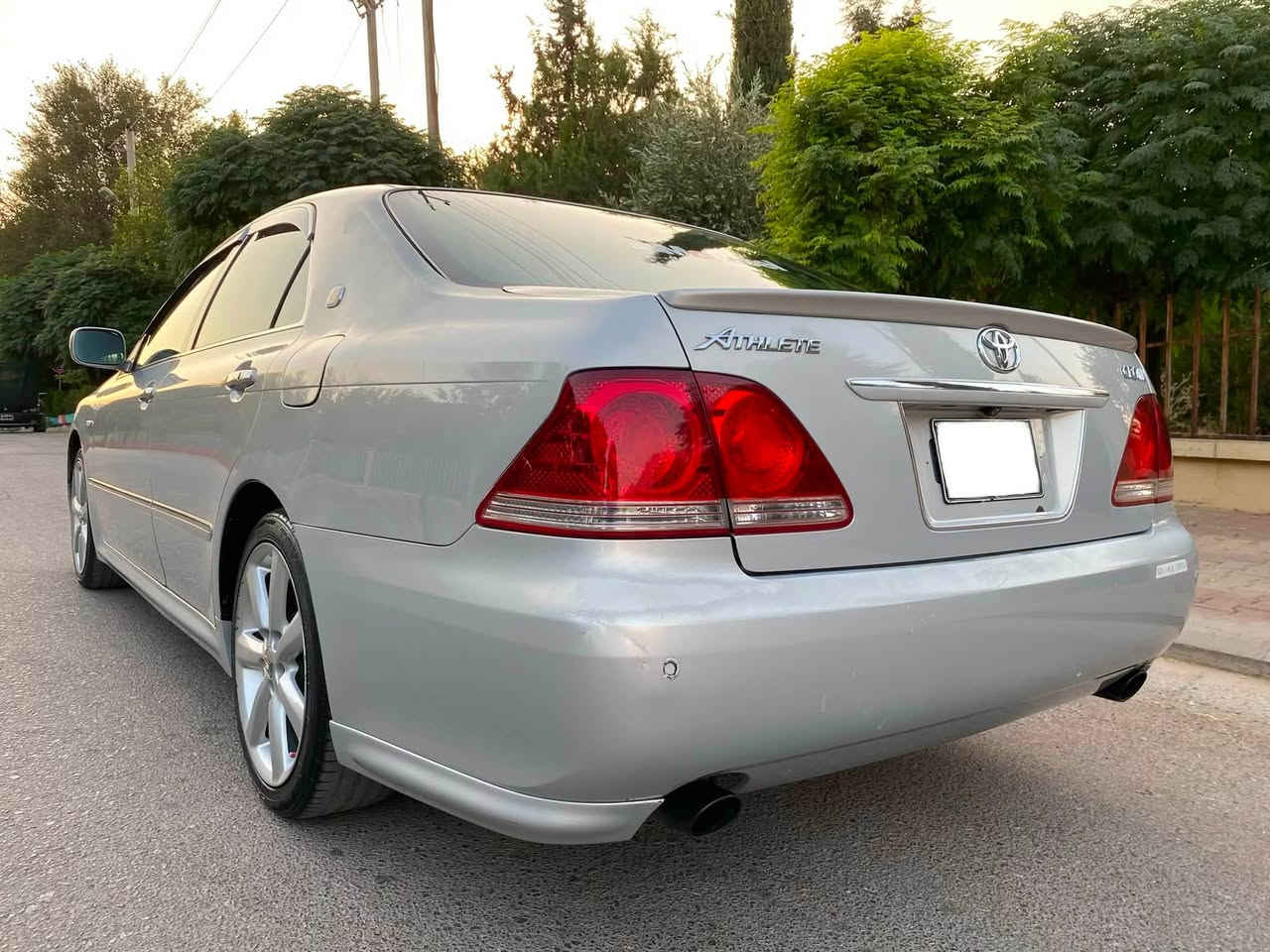 Toyota crown 2005
موس موس
١ پارچە بۆیاخی ئەوروپا 
کۆدی هەیە و بارکۆدی وەرگرتوە
مۆدێل ٢٠٠٥
گێڕ و مەکینە گەورە ١٨٢
سەیارەکە لۆک لۆکە 
بەدوای چاڵ و شوختا مەگەڕێ 
٣ دوگمەی
شاشە و کامێراو لایت ناوچەی کوێر و 
حاسەی پێش و دوا مەزبوت ئیشەکات 
مەجموعە سوکان لێکزس زۆر نەرم 
گێڕ و مەکینە و هەموو گیانی بەشەرت 
لە دەعامی بۆ دەعامی بەشەرت هەر چرکەو ٣٠٠ دۆلار ببڕە
نرخ 62 معامەلە
***********
