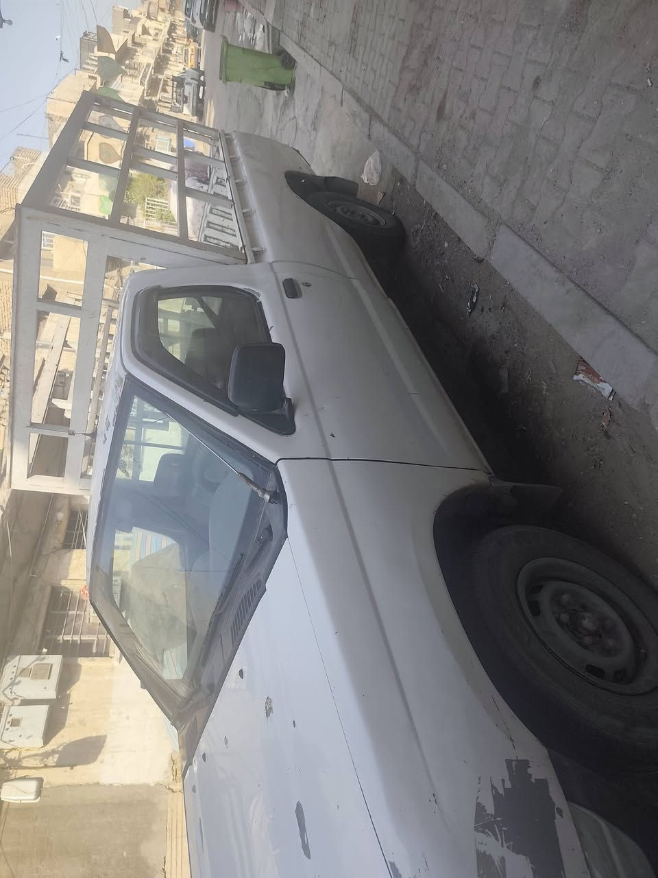 سلام عليكم 
بيكب نيسان شبوط 2002
رقم بابل 
سنويه 31
مكان السيارة بغداد

***********
